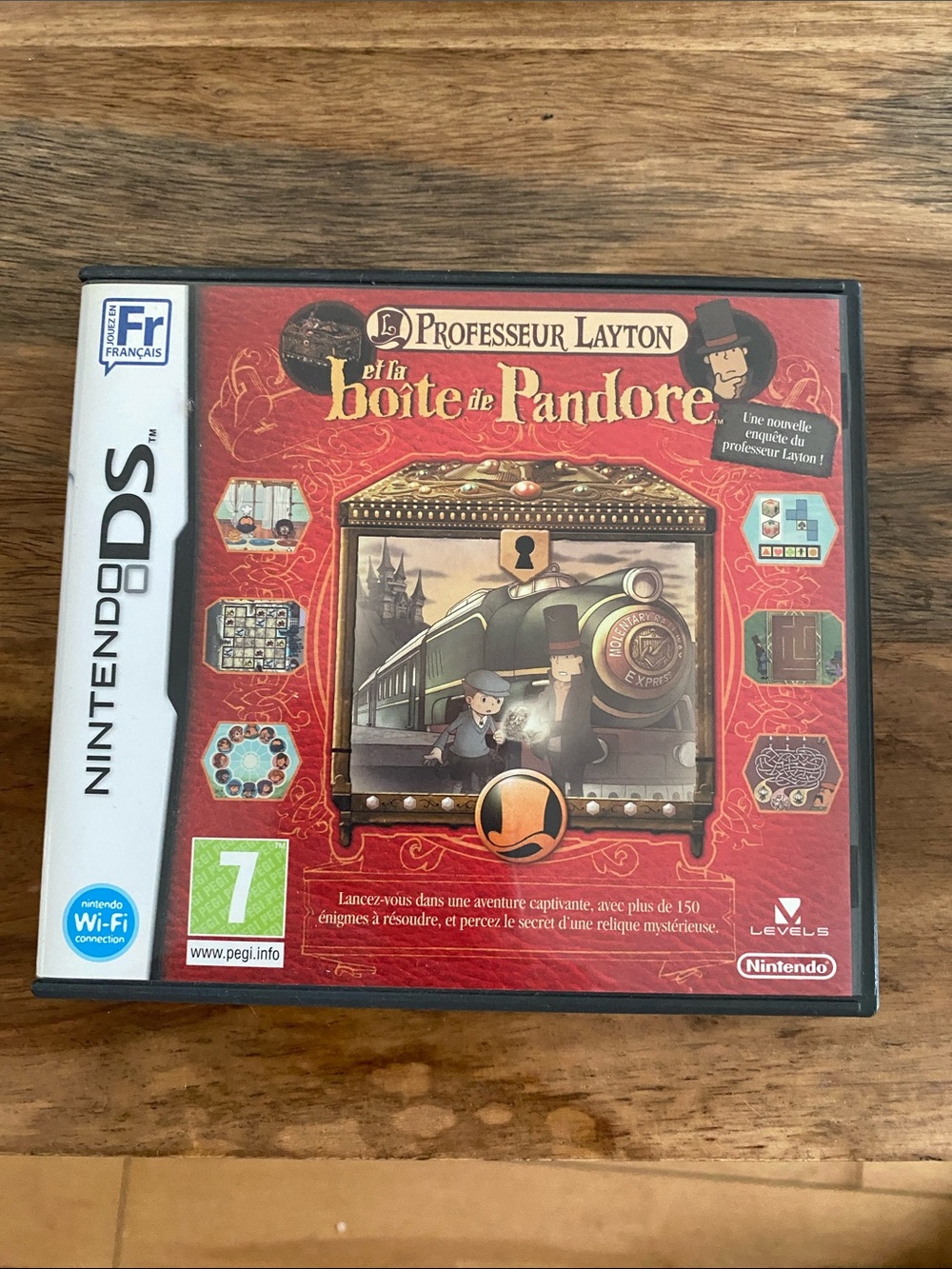 Nintendo DS Professeur Layton et la Boîte de Pandore - Red